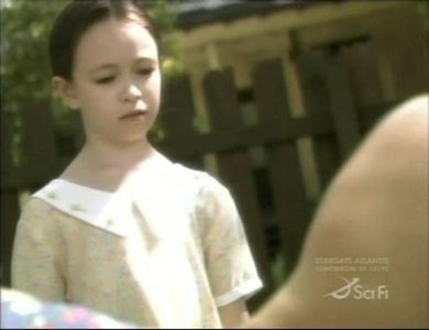  In the horror film, "Carrie" (2002) which child actress portrayed the younger Carrie?