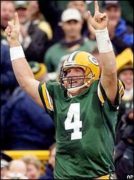  Brett Favre held __?___ Regular Season Consecutive Starts, with the Green baie Packers?
