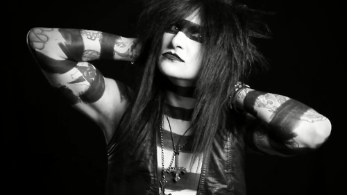  What is Jinxx's real name?