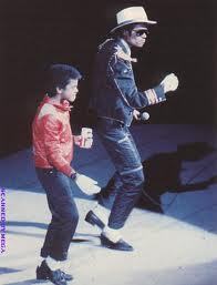 Who is this young boy with Michael Jackson