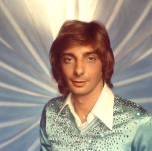 Barry Manilow was a feautred performer in a tribute to Michael at the 1984 "American Music Awards"