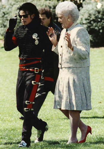  Who is this lady with Michael Jackson