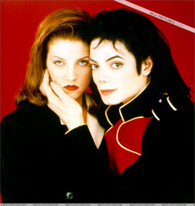  As stated to jounalist, Diane Sawyer, Lisa Marie married Michael for the reason he was a talented musican and she fell in tình yêu with him
