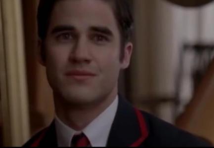  Durring what song did Blaine realize he loved Kurt?