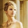 Taylor swift with her song Love Story teddypearllover photo