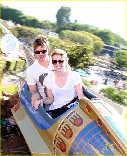  Chord Overstreet & Emma Roberts: Disneyland Duo