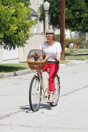 Hilary - A Bike ride with Mike in Toluca Lake - August 12, 2011