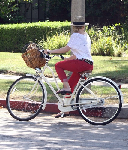 Hilary - A Bike ride with Mike in Toluca Lake - August 12, 2011