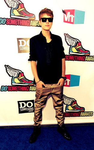  Justin DoSomething Awards
