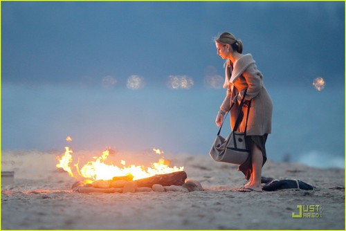  Sarah Michelle Gellar: 'Ringer' пляж, пляжный Babe!