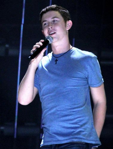  Scotty at the 2011 CMA 音乐 Festival with Josh Turner