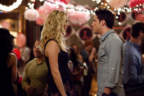  [First Still] Candice as Caroline in 3x01 of TVD; 'The Birthday'!