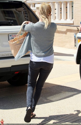 Ashley - Leaving Barneys New York in Beverly Hills with Haylie Duff - August 18, 2011