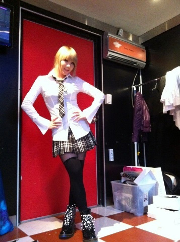  CL & Dara in school uniform