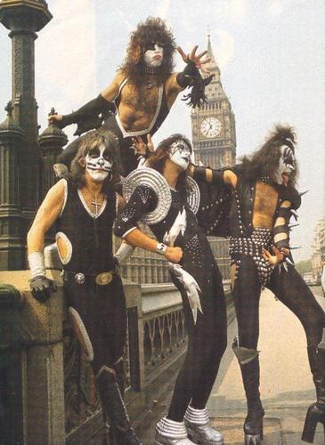  Kiss Londres 1976