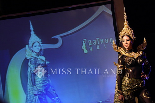  Miss Thailand Universe ,Nationnal Costume and Everning toga, abito