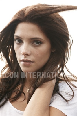 New tagged outtakes of Ashley's Cosmopolitan Photoshoot - Ashley Greene ...