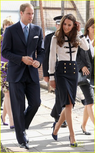  Prince William & Kate Visit Birmingham After Riots