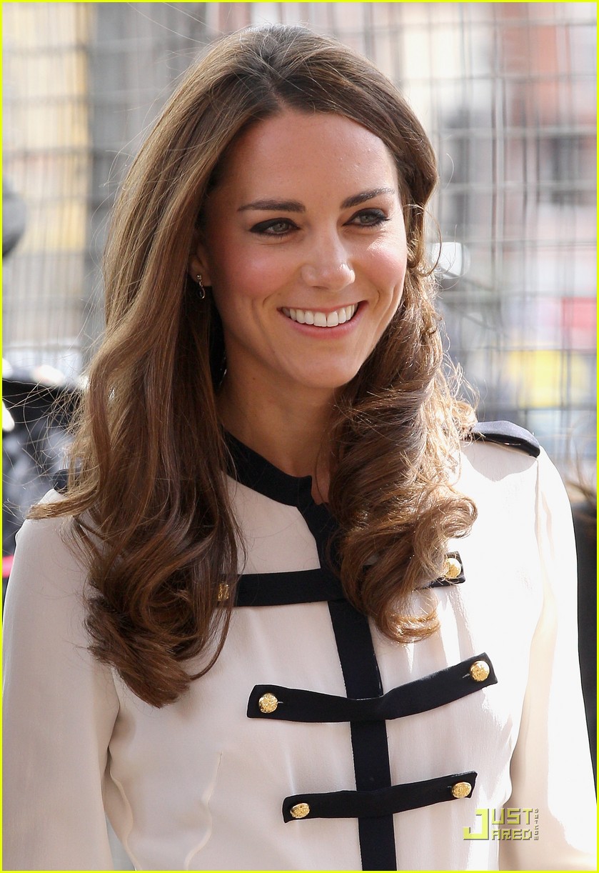 Prince William & Kate Visit Birmingham After Riots - Prince William and ...