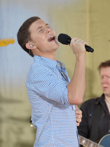  Scotty and the parte superior, arriba 11 on Good Morning America