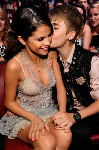  Taylor & Selena : 2011 Teen Choice Awards