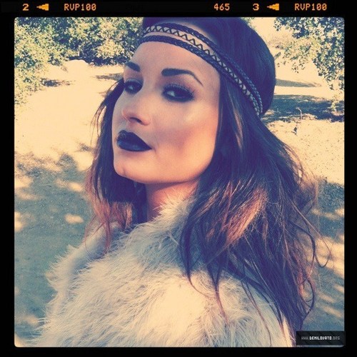  Demi - New Personal photos