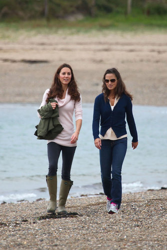  Kate and Pippa strolling in Llanddwyn Island of Newborough, North Wales (21 August 2011)