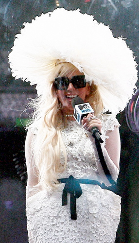  Lady Gaga @ एमटीवी First in New York City