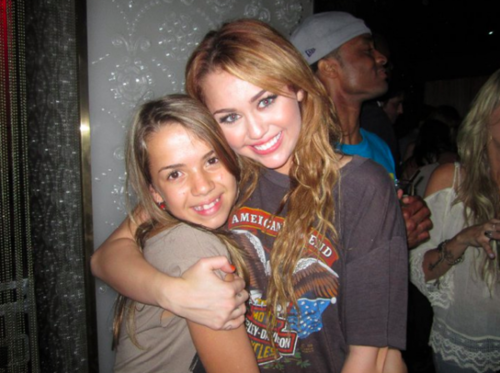  Miley With Fan!