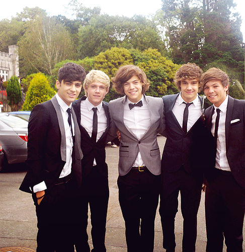 One Direction at a wedding 22/8/2011.