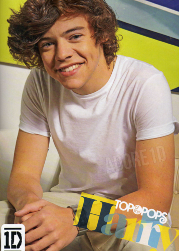  ♥One Direction in 'TOTP' magazine! [Scans]♥