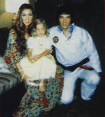  Elvis,Lisa & Linda
