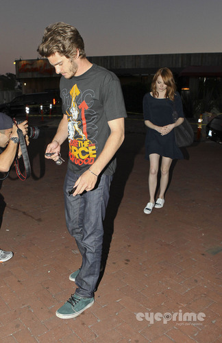  Emma Stone and Andrew Garfield leaving Nobu Restaurant in Malibu, Aug 25