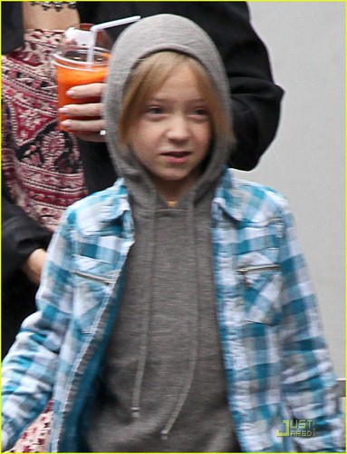  Kate Hudson: लंडन Lunch with Ryder!