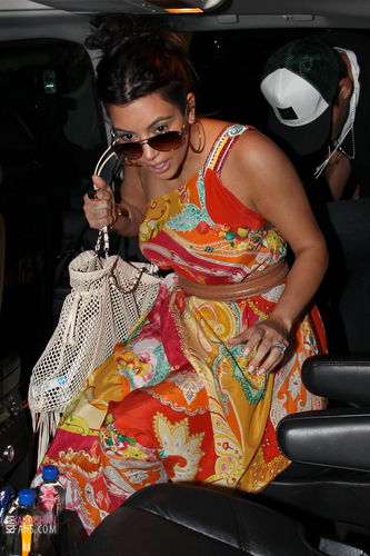 Kim And Kris Arrive To LAX- 8/26/11
