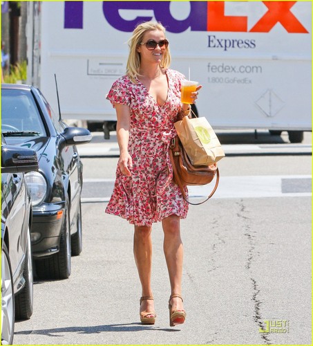  Reese Witherspoon: Lindex's New Face!