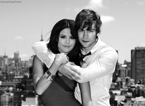  Selena Gomez & Chace Crawford Photoshop
