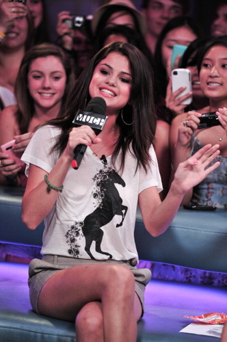  Selena - MuchMusic's “New muziek Live” - August 24, 2011