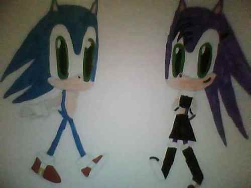  Sonic and Victoria