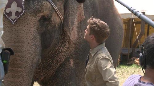  water for elefante -Rob