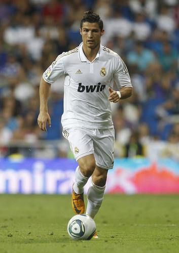  C. Ronaldo (Real Madrid - Galatasaray)