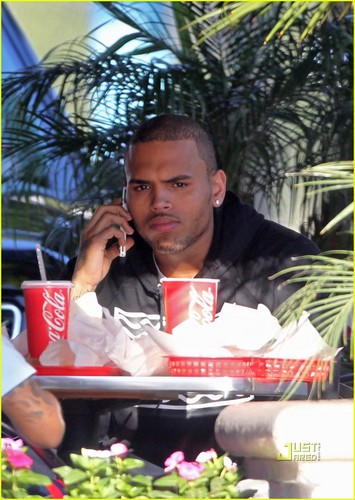  Chris Brown: Lunch Break with Bow Wow