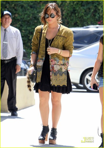  Demi Lovato: Lady 'Marmalade' Luncher