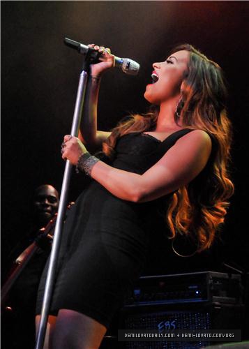 Demi - Perez Hilton's 2011 One Night In Los Angeles Concert Series - August 27, 2011