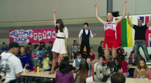  Glee "We Got the Beat"