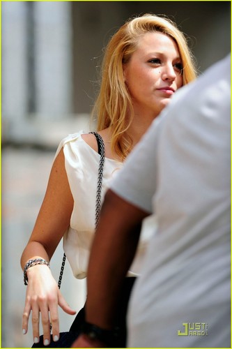  Gossipping in NYC! (August 31)