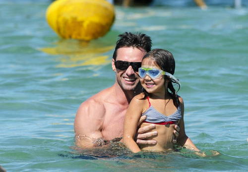  Hugh jackman and family in st. tropez - August 29