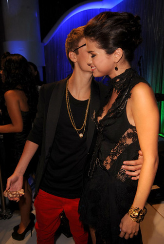  Selena Gomez ~ August 28th- 2011 MTV Video muziek Awards