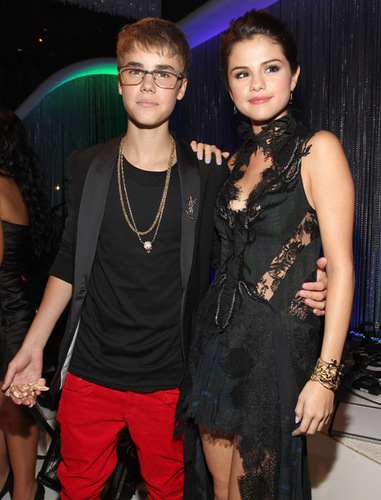  Selena Gomez ~ August 28th- 2011 MTV Video muziki Awards