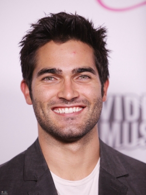  Tyler Hoechlin @ 2011 Candie's 音乐电视 VMA After Party